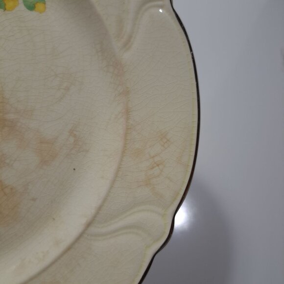 Vintage TS&T Yellow Flower Scalloped Dinner Plate Made In USA 10" Diameter - Picture 10 of 11